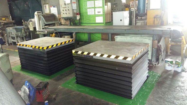 1단테이블 작업용 동아타이어